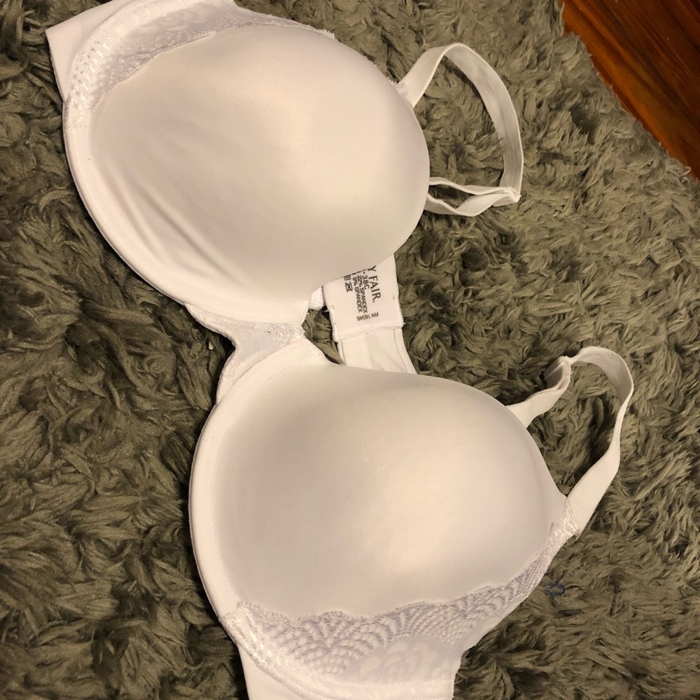 38C Vanity Fair Bra 💜 EUC